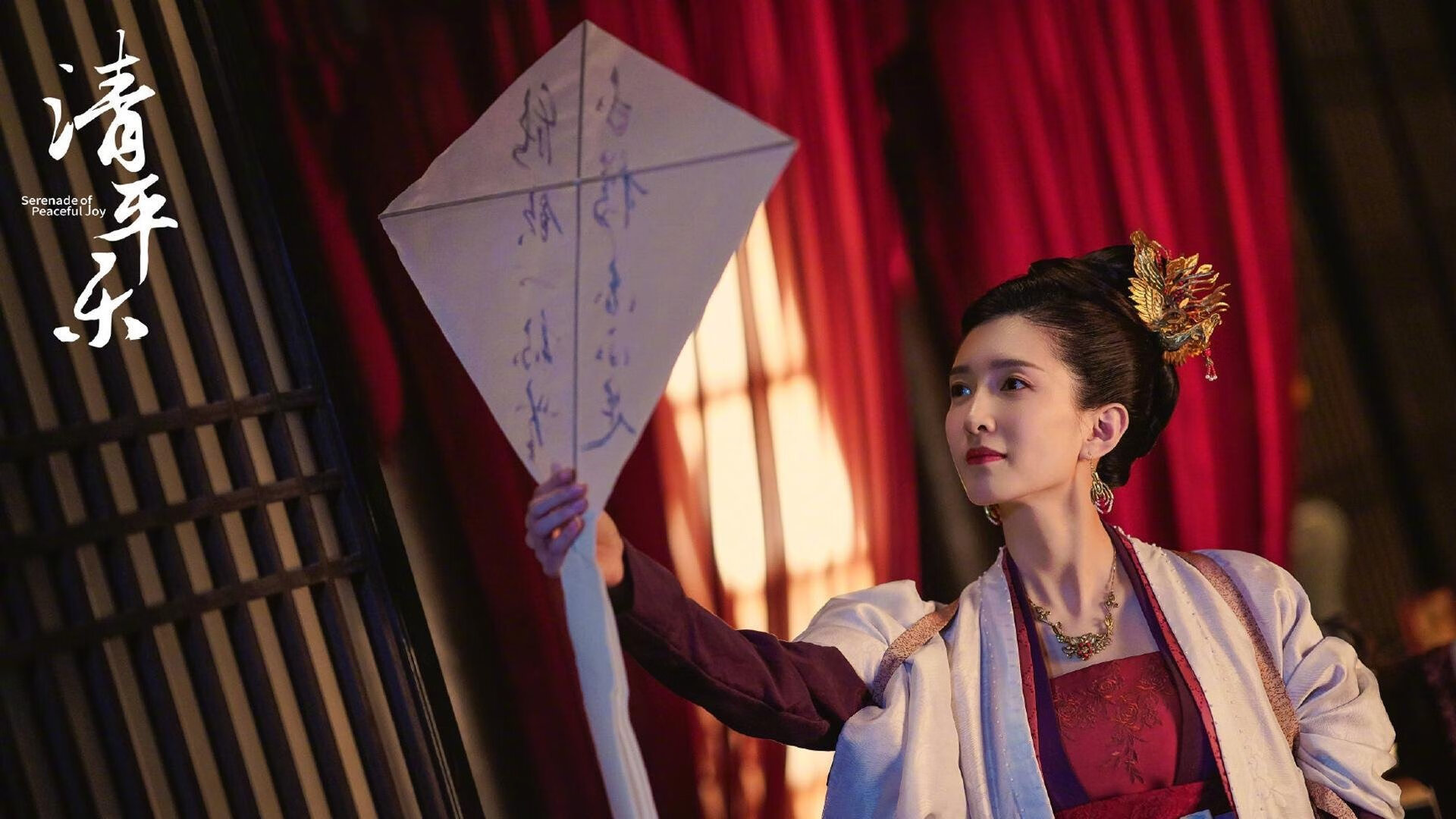 _全景水上运动节:水上飞行、冲浪轮番上演_,水上冲浪介绍